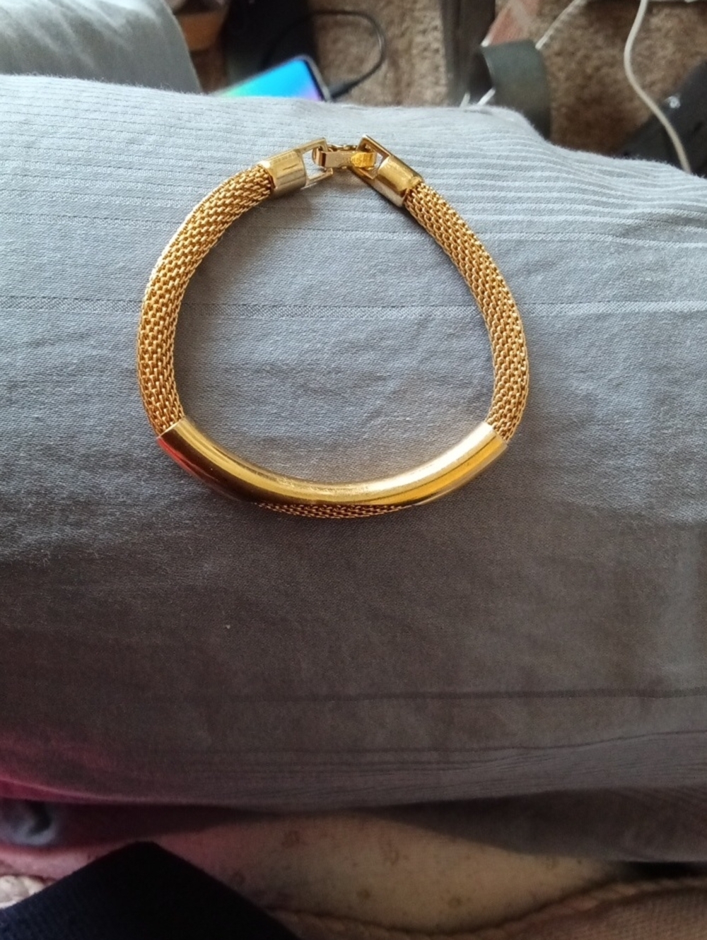 Avon Signed Plated Gold Mesh Chain Bracelet - Classic Women Jewelry
